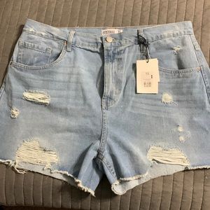 Light wash shorts